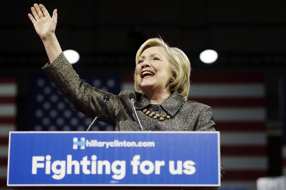 "Lluitant per nosaltres" és un dels altres grans lemes de la campanya de Hillary Clinton.