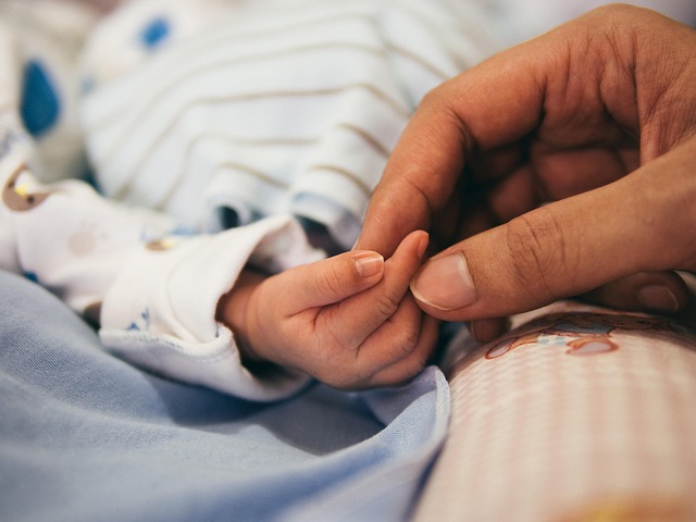 Permisos de maternidad y paternidad