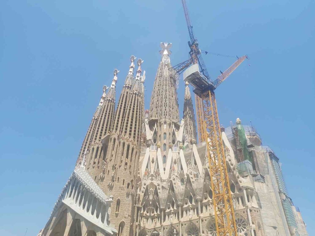 Quins papes han visitat Sagrada Família?