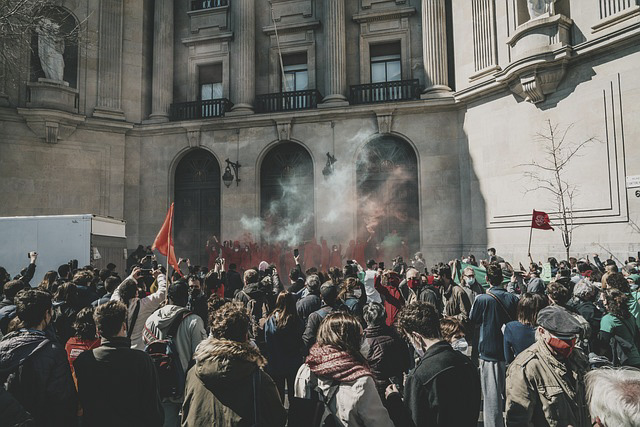 desmoronamiento institucional de España